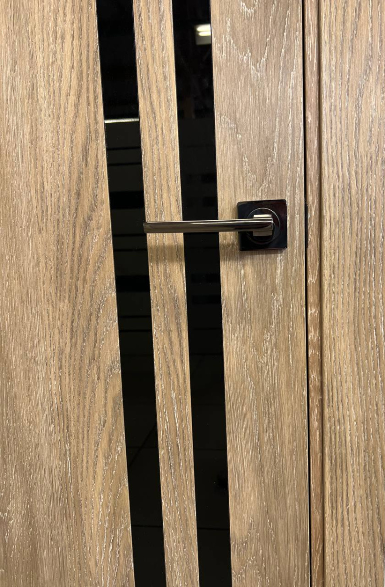 M72, Дуб шале, Лакобель черный